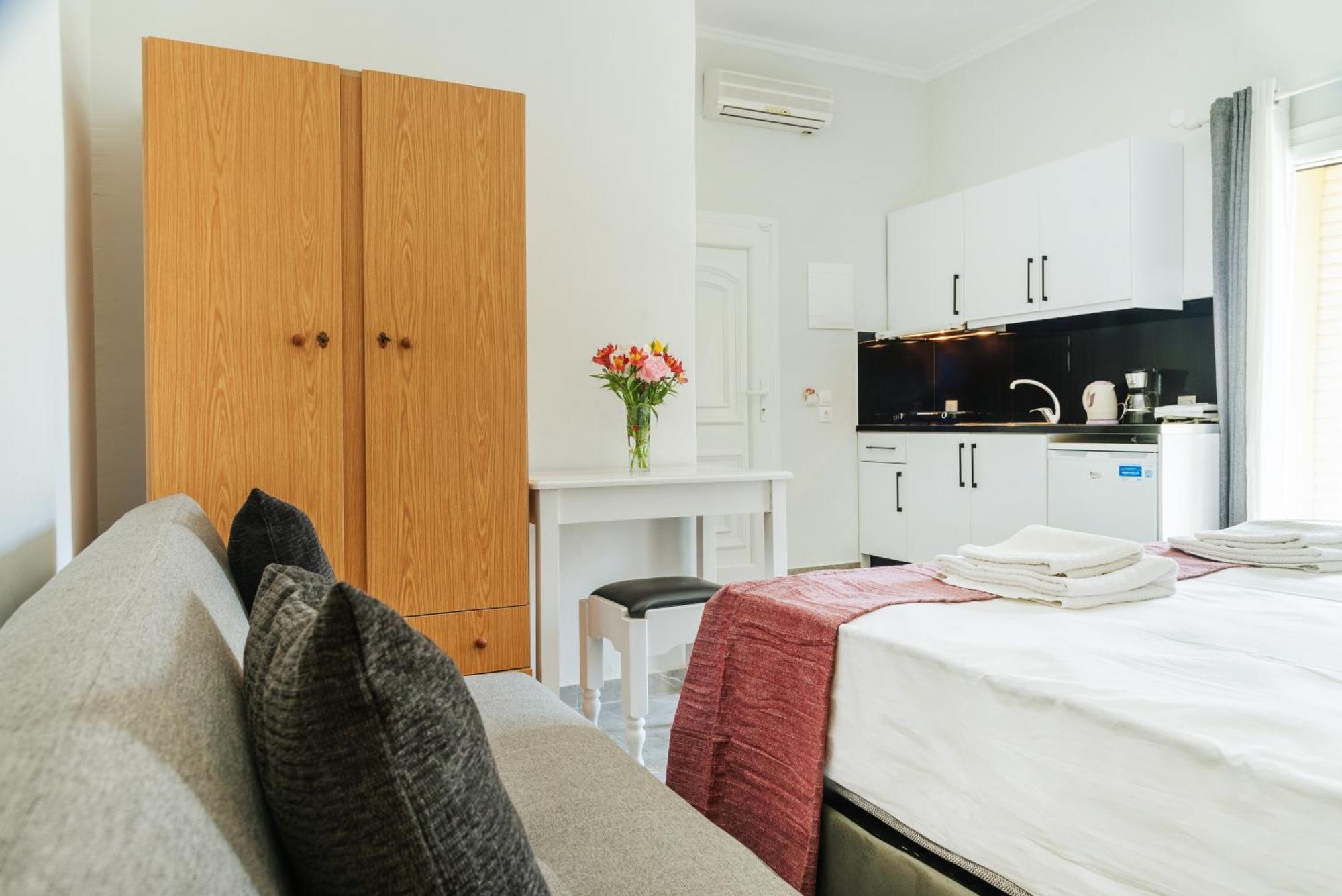 Kates Apartments Kávos Dış mekan fotoğraf