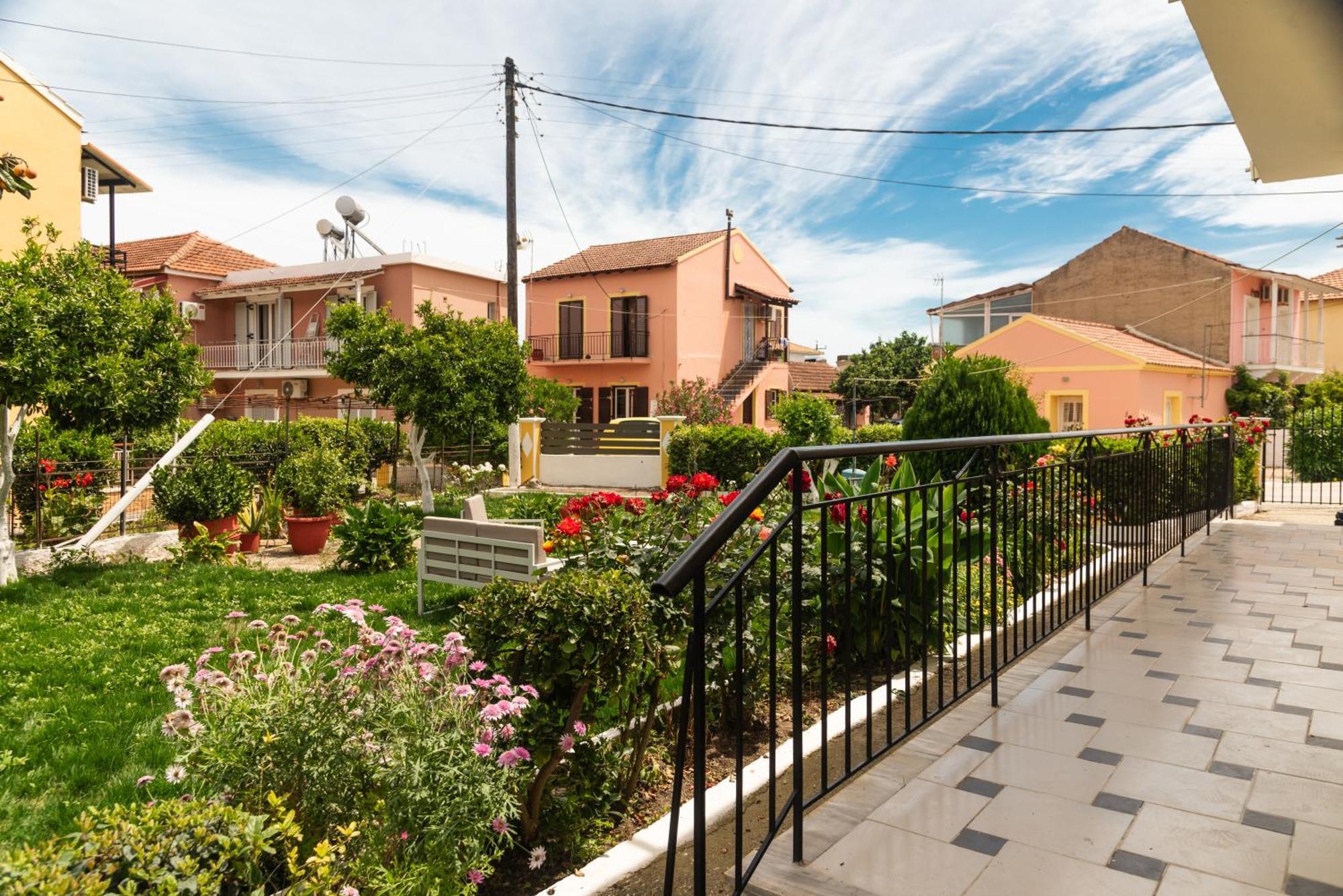 Kates Apartments Kávos Dış mekan fotoğraf
