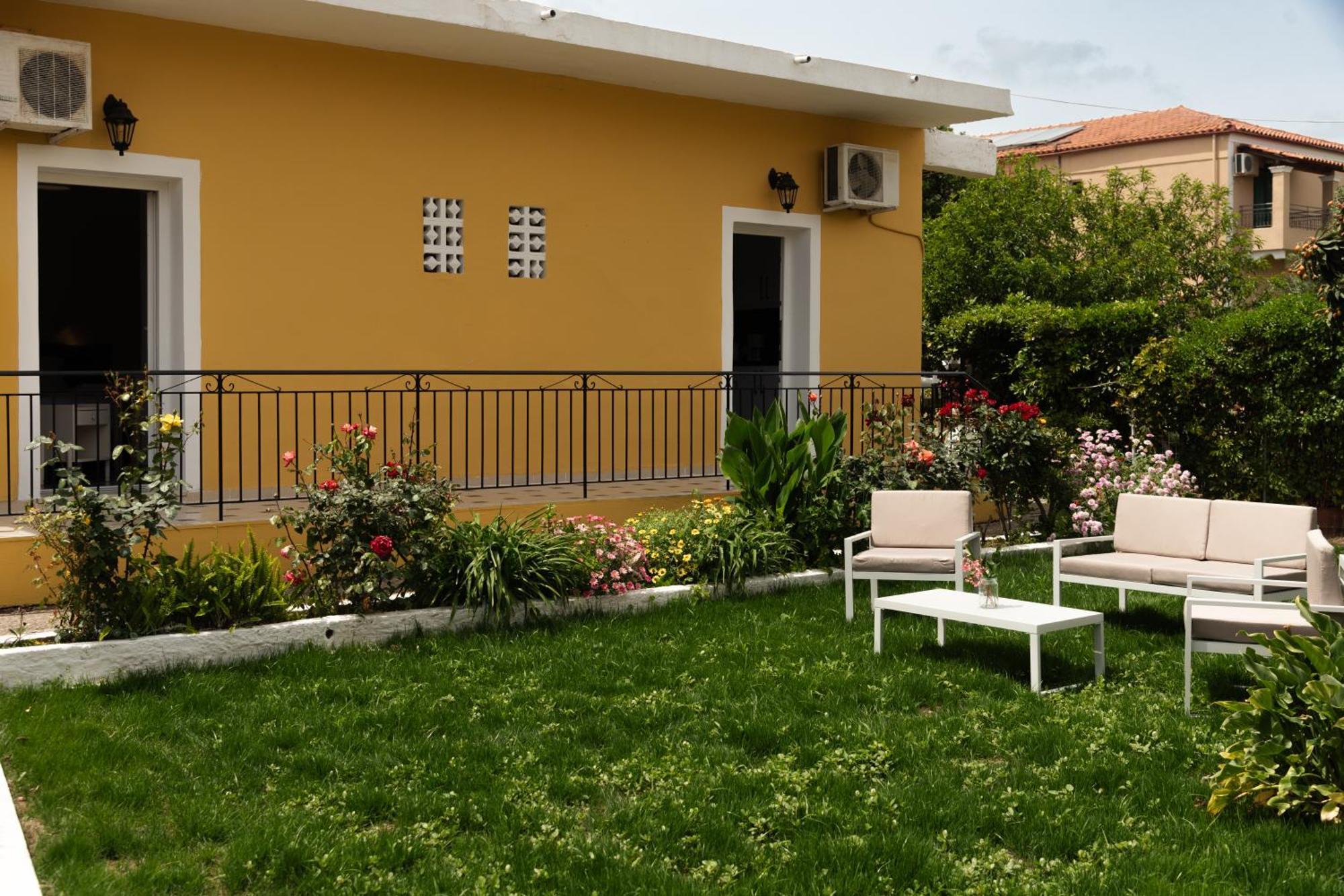 Kates Apartments Kávos Dış mekan fotoğraf